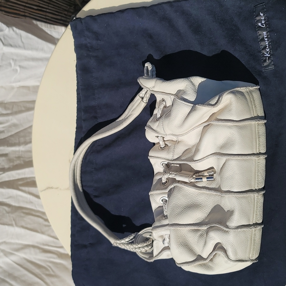 Kenneth Cole New Ivory Leather Drawstring Shoulder Bag